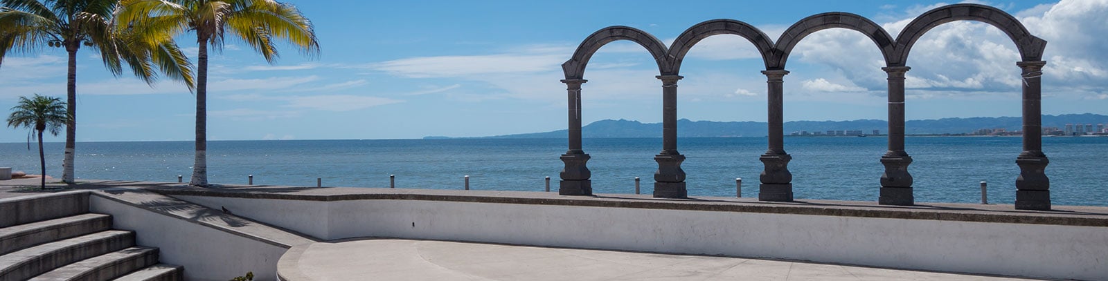 Malecón Puerto Vallarta en México