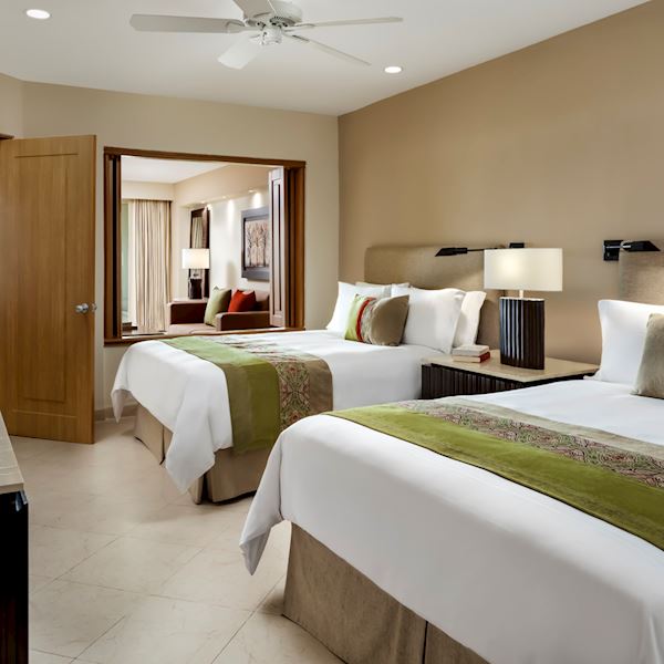 Amenidades de baño en Suite Master con Vista a la Piscina en Grand Velas Riviera Nayarit