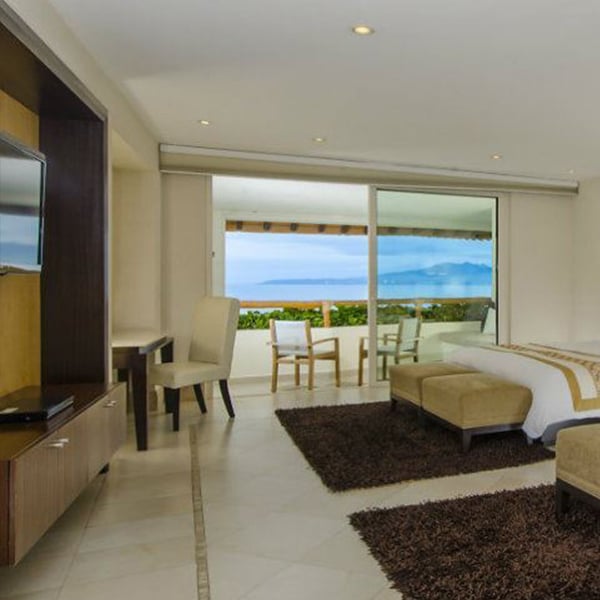 Suite Presidencial de Dos Recámaras: Electrónicos en suite en Grand Velas Riviera Nayarit